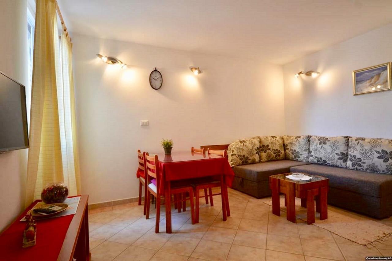 Apartment Dana Ρόβινι Εξωτερικό φωτογραφία